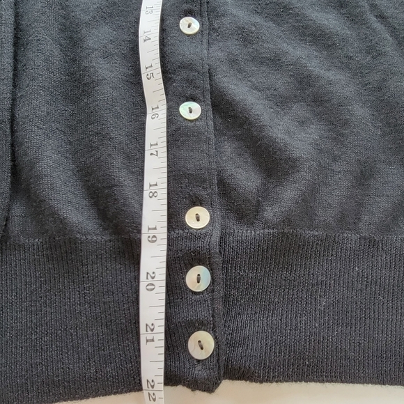 Euc valda black buttonfront cardigan size medium - Picture 8 of 9